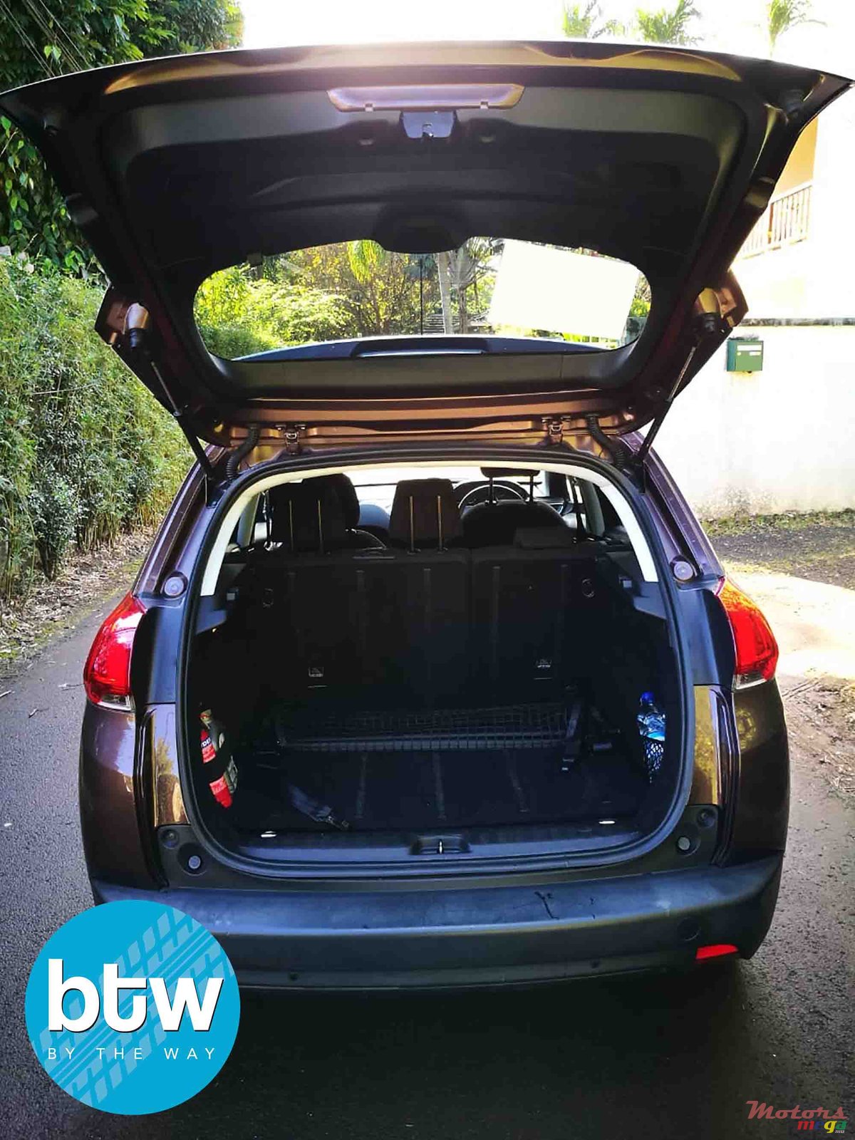 2014' Peugeot 2008 photo #6