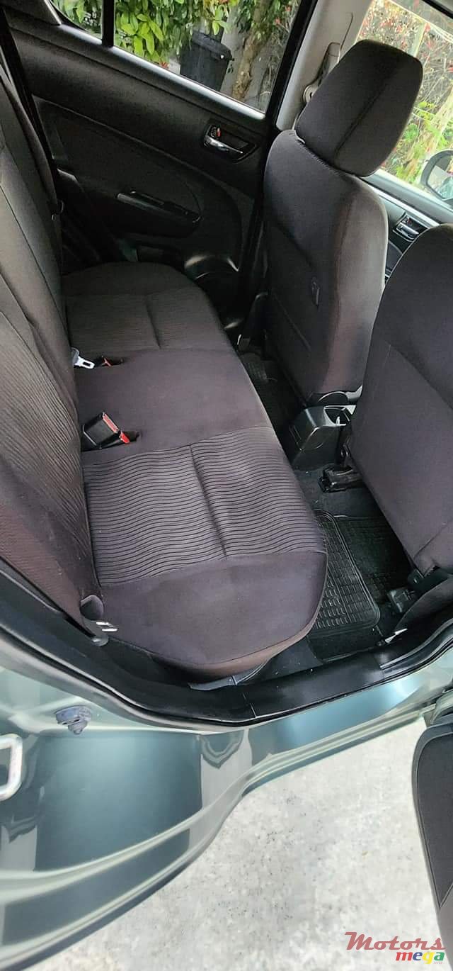 2013' Suzuki Swift photo #6