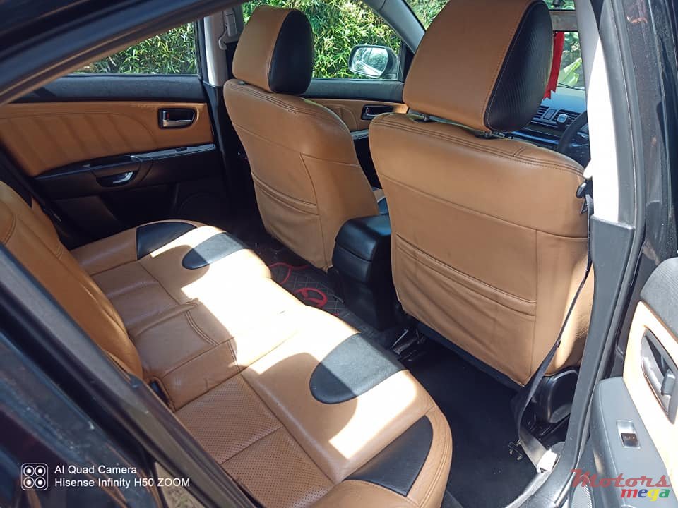 2005' Mazda 3 LUX EDITION photo #6