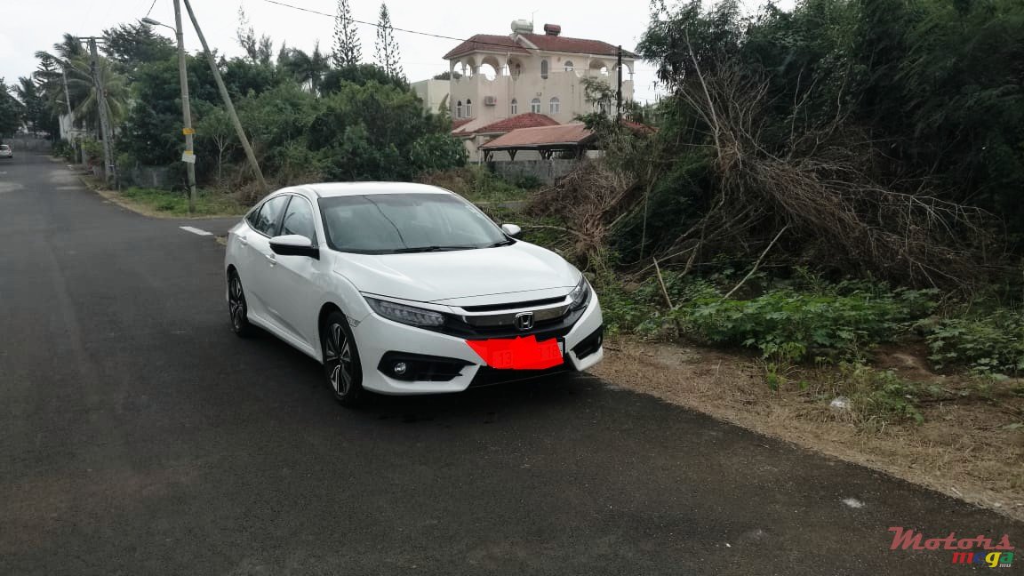 2018' Honda Civic photo #2