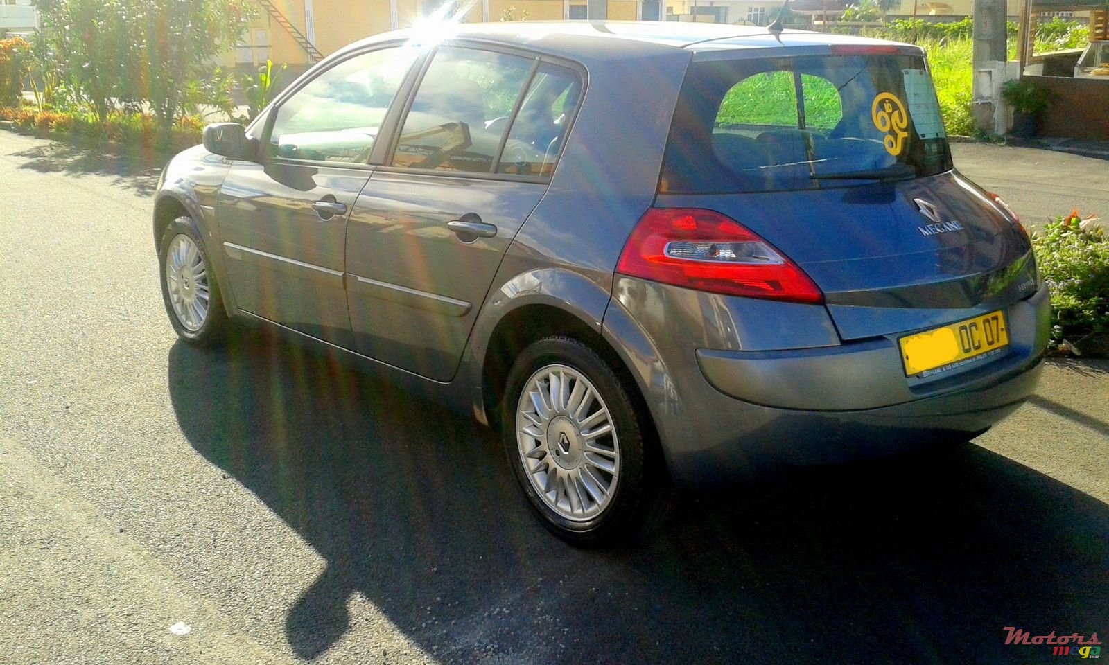 2007' Renault Megane photo #1