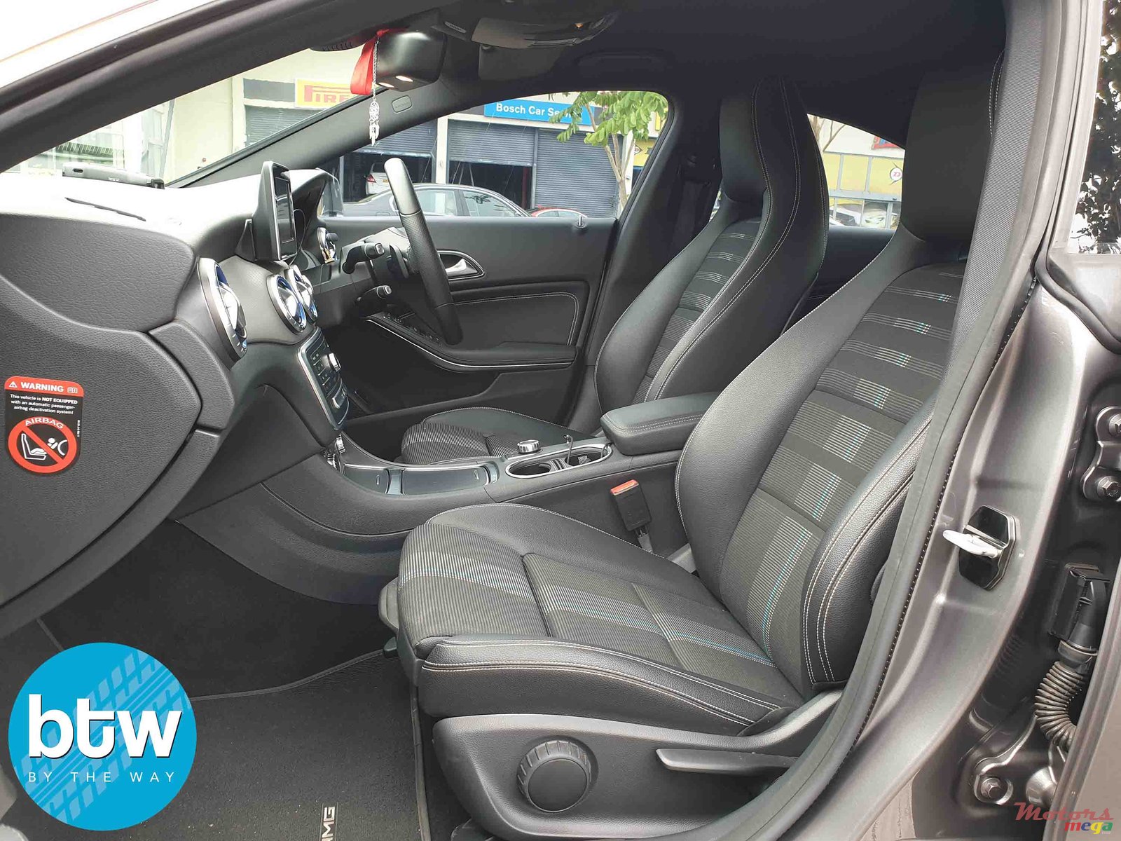 2017' Mercedes-Benz CLA 200 Urban Line photo #6