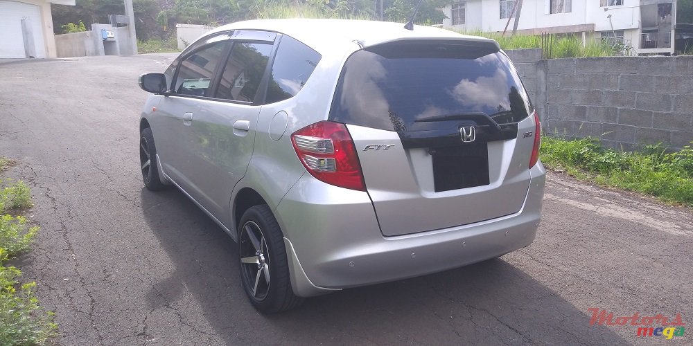 2009' Honda Fit 1.3 photo #3
