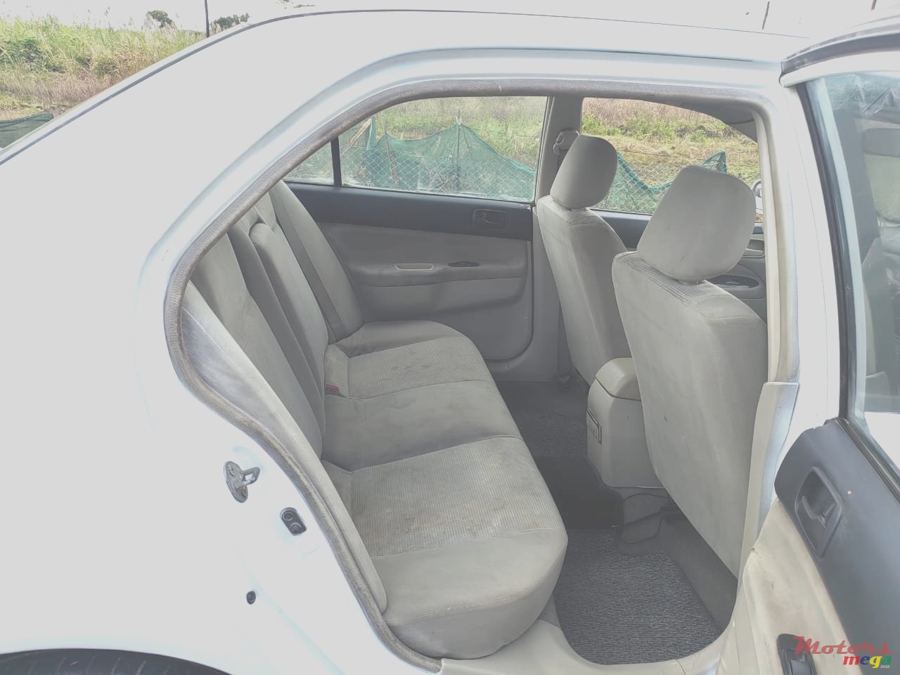 2005' Mitsubishi Lancer photo #5