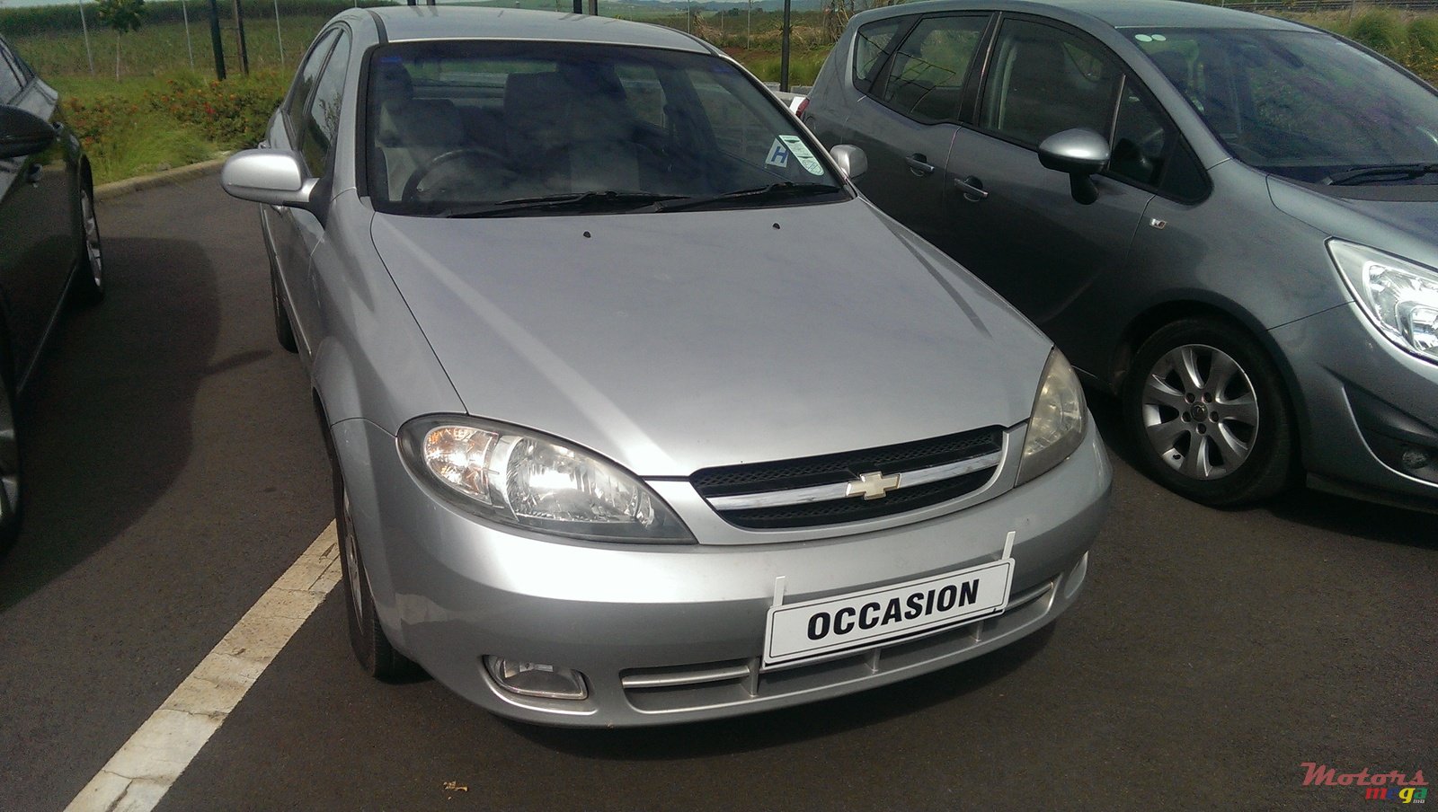 2007' Chevrolet Optra HB LT photo #1