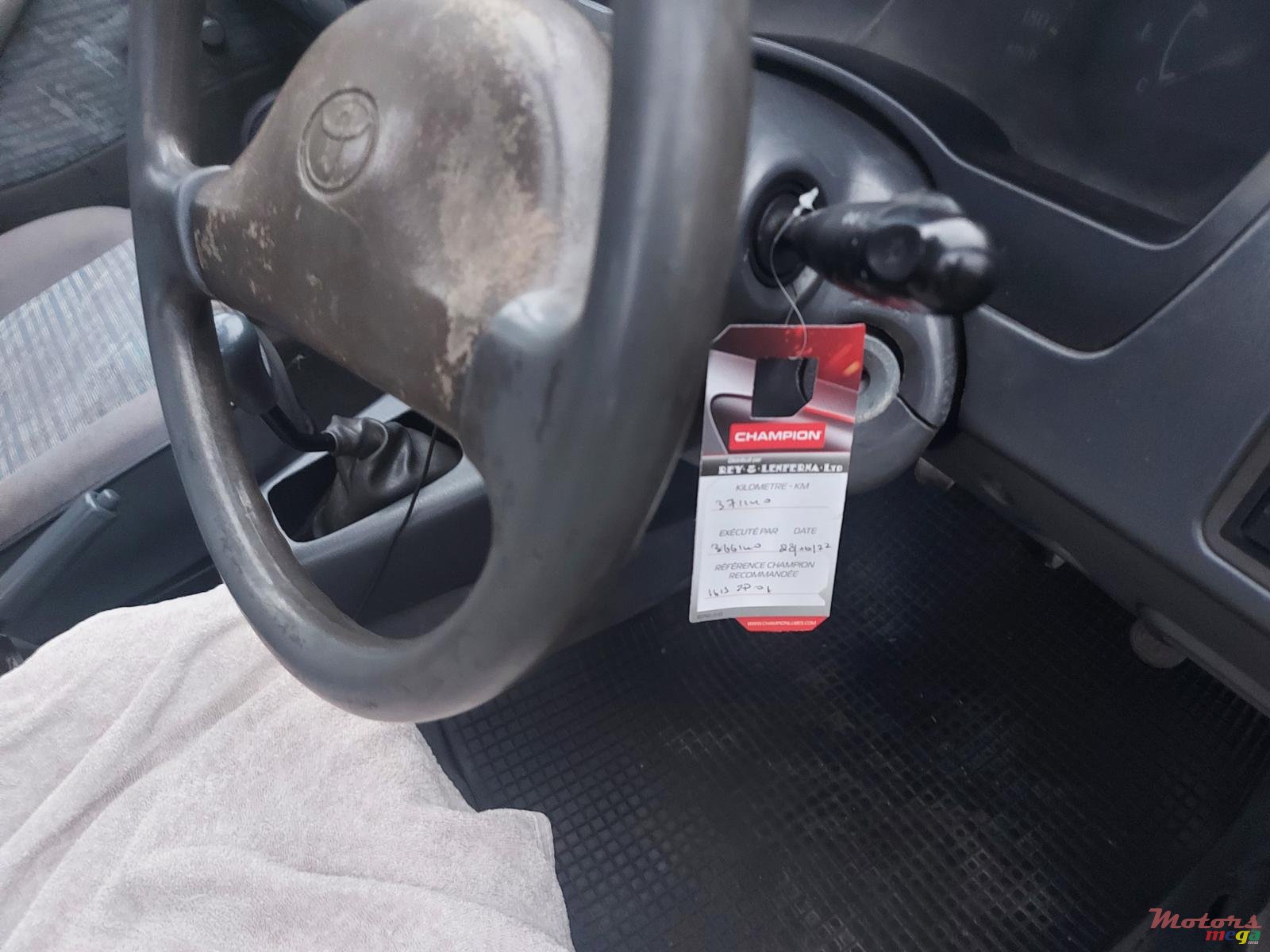 2001' Toyota soluna photo #3