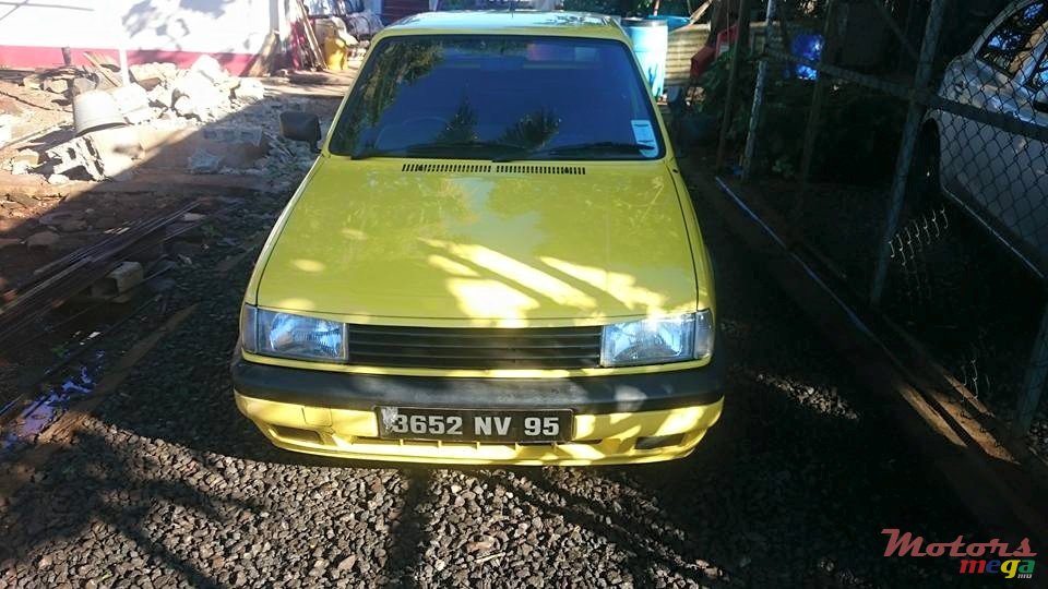 1995' Volkswagen Polo polo g40 photo #1