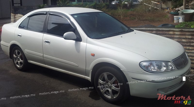 2004' Nissan Sunny N17 photo #1