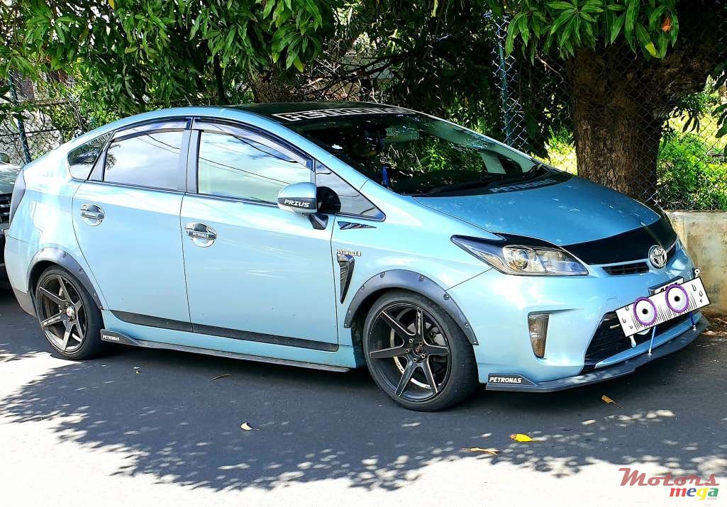 2013' Toyota Prius Body Kit photo #1