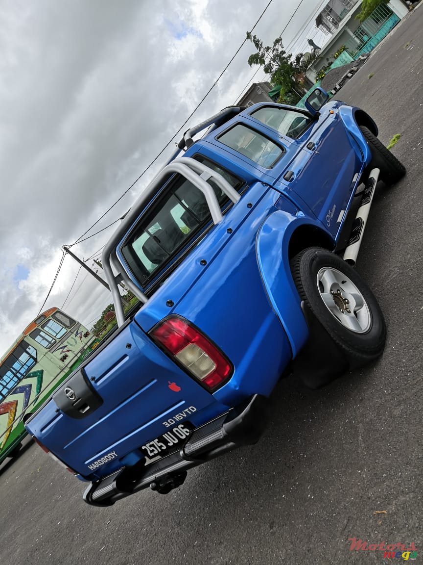 2006' Nissan Hardbody 3.0 turbo photo #2