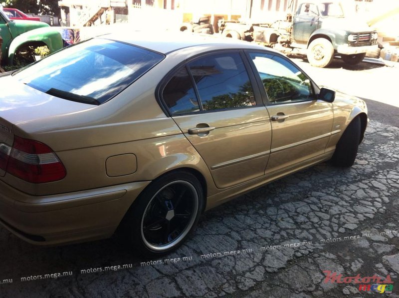 2001' BMW 3 Series E46 2000-2005 photo #1