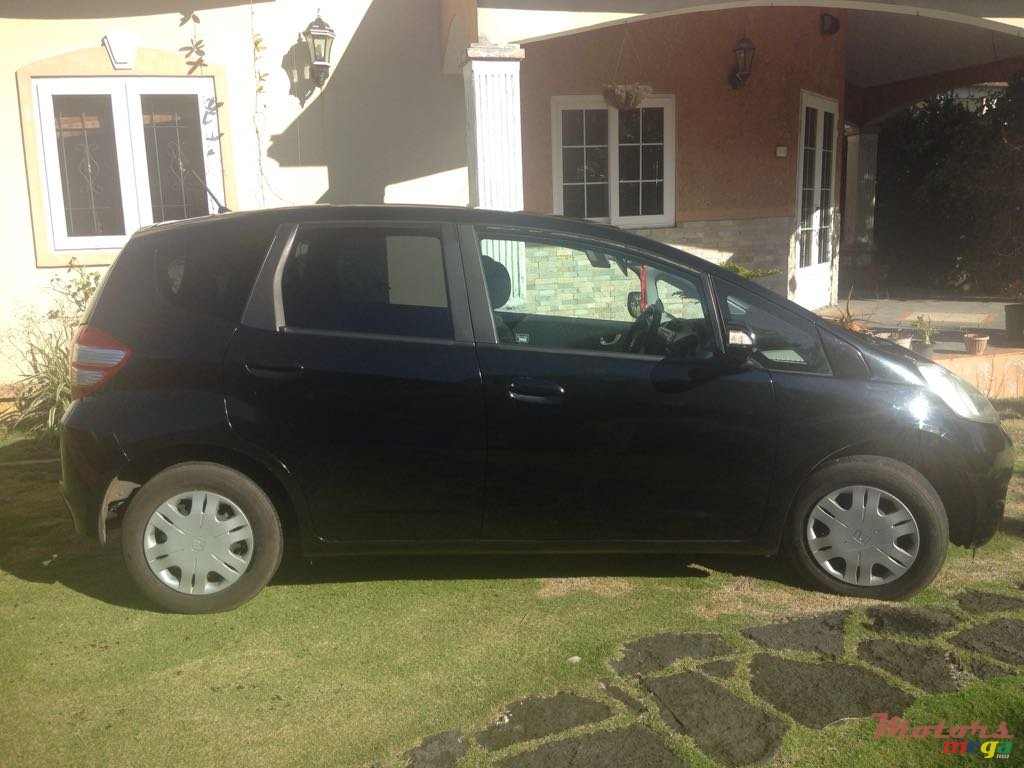 2008' Honda Fit photo #2