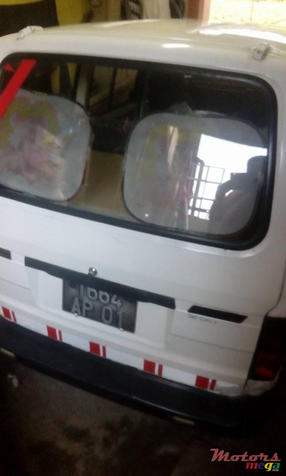 2001' Maruti Wagon R photo #2