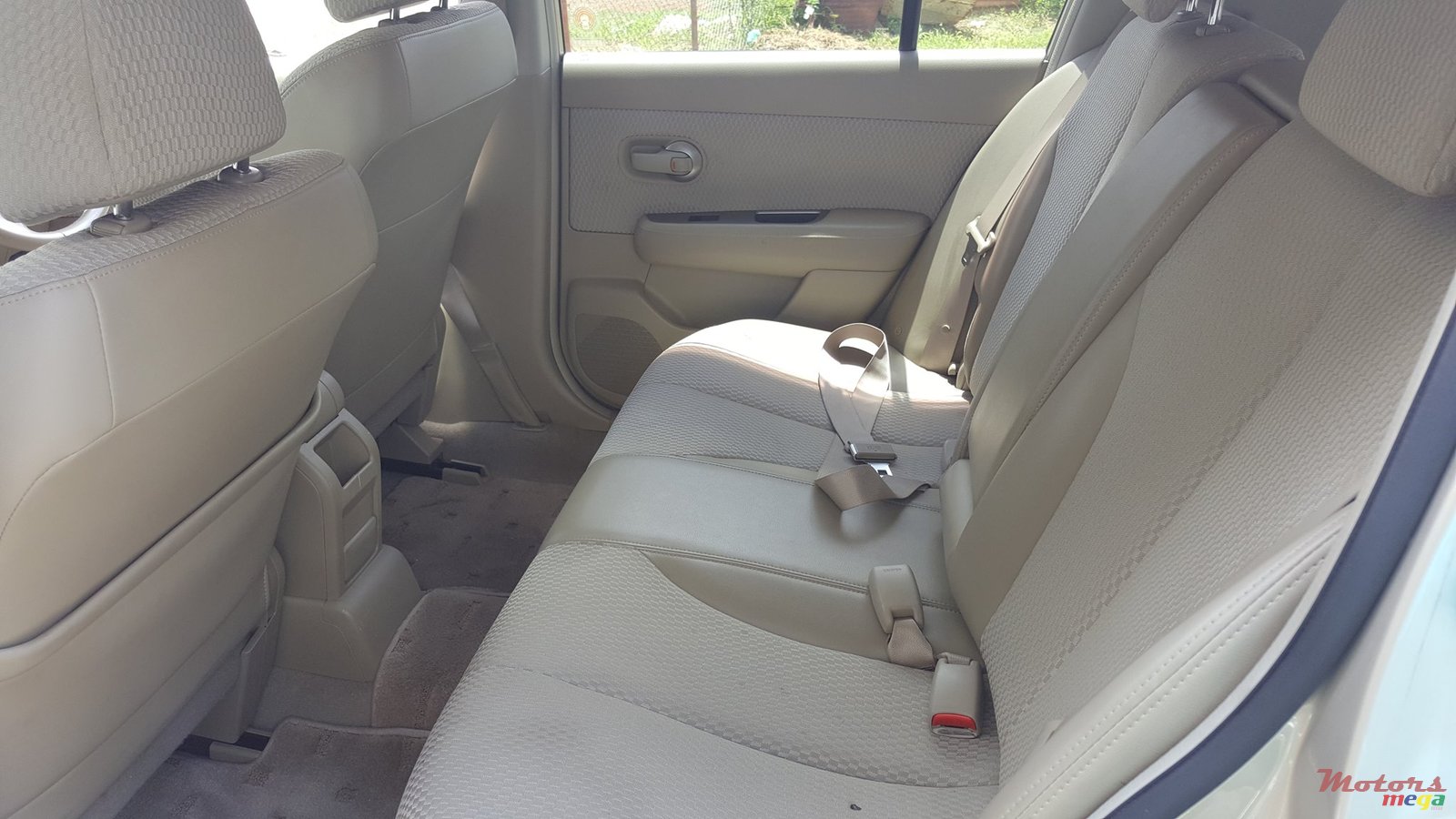 2008' Nissan Tiida photo #4