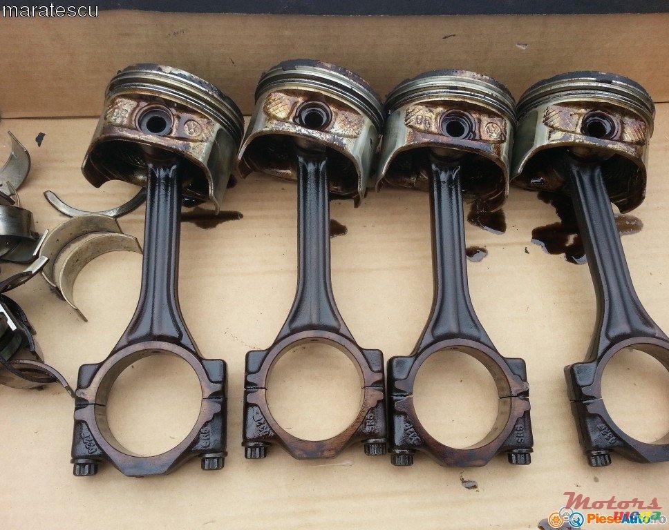 2004' Volkswagen Golf IV photo #2