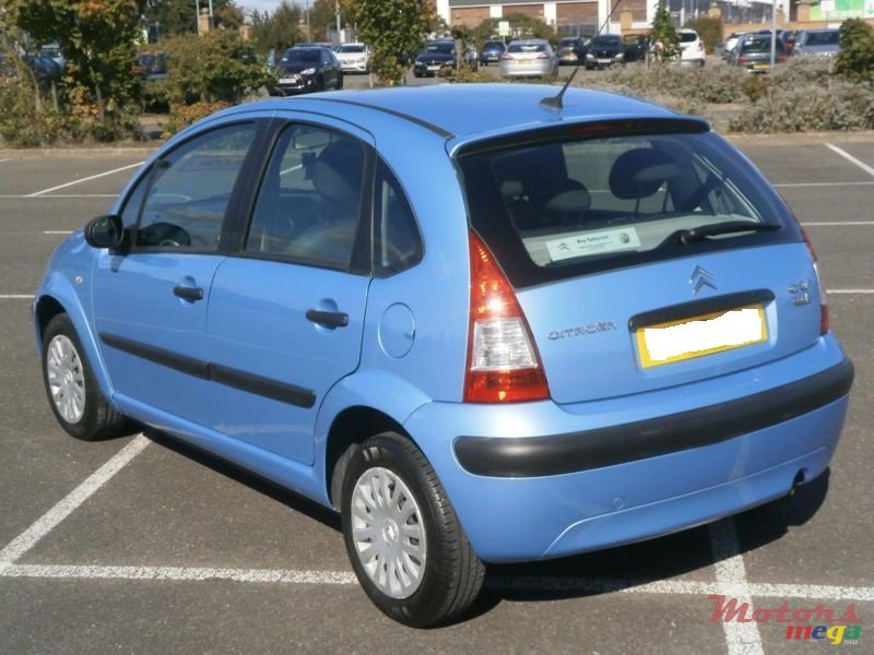 2009' Citroen C3 Version II photo #2