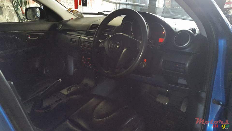 2004' Mazda photo #6