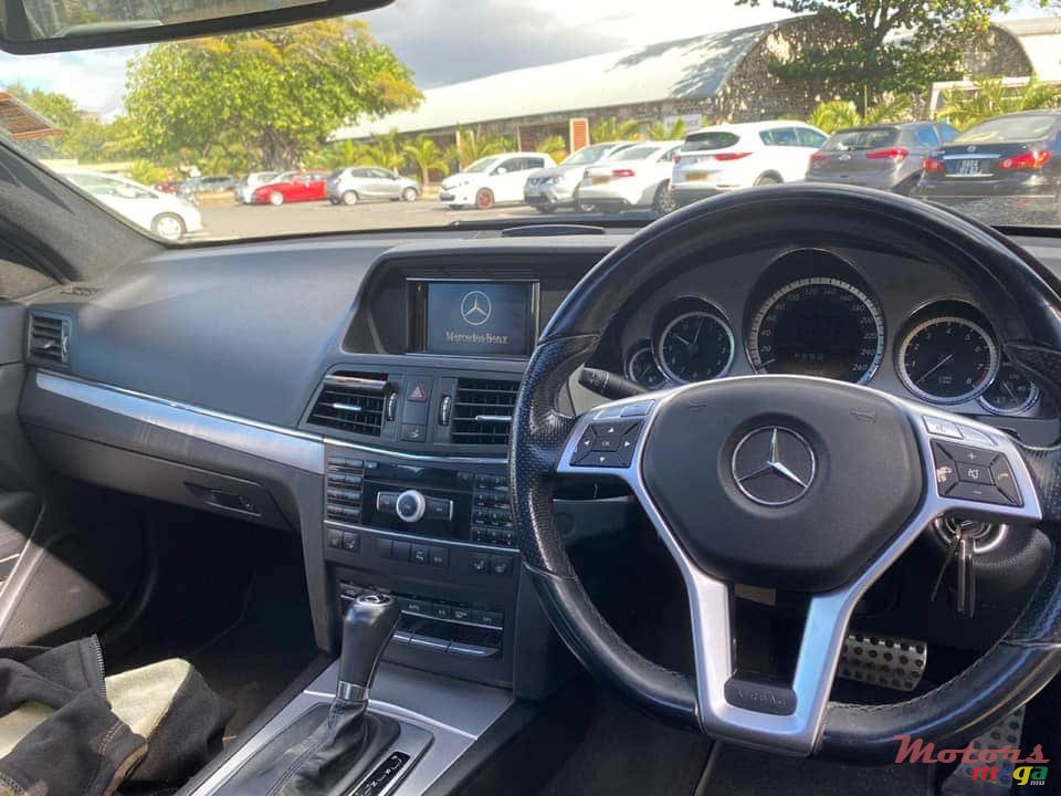 2012' Mercedes-Benz E-Class photo #2