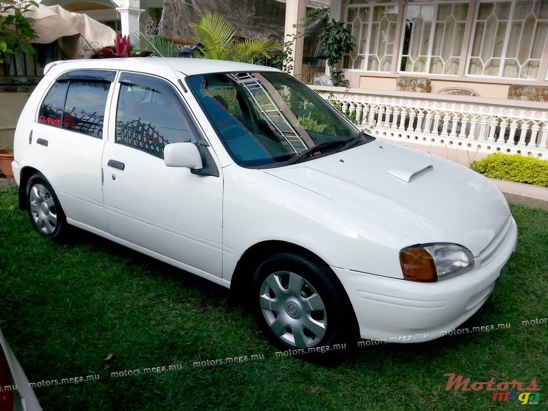 1998' Toyota Starlet photo #1