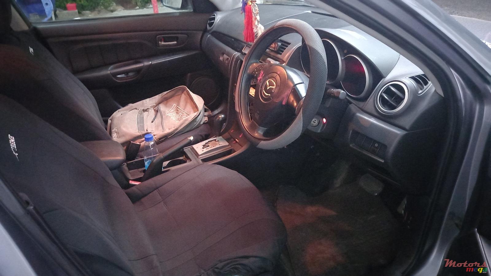 2004' Mazda 3 photo #5