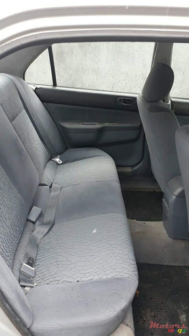 2002' Mitsubishi Lancer GLX photo #4