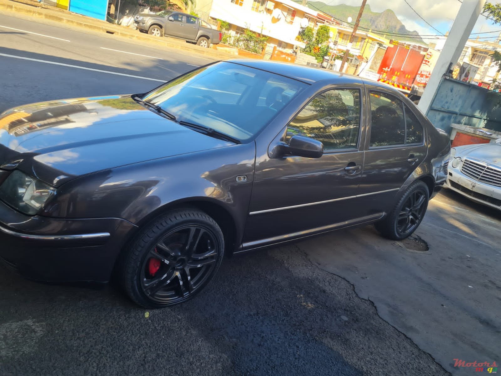 2003' Volkswagen Bora photo #7