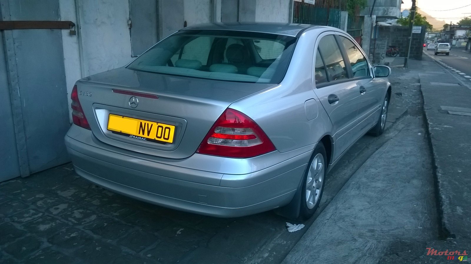 2000' Mercedes-Benz C 180 photo #1