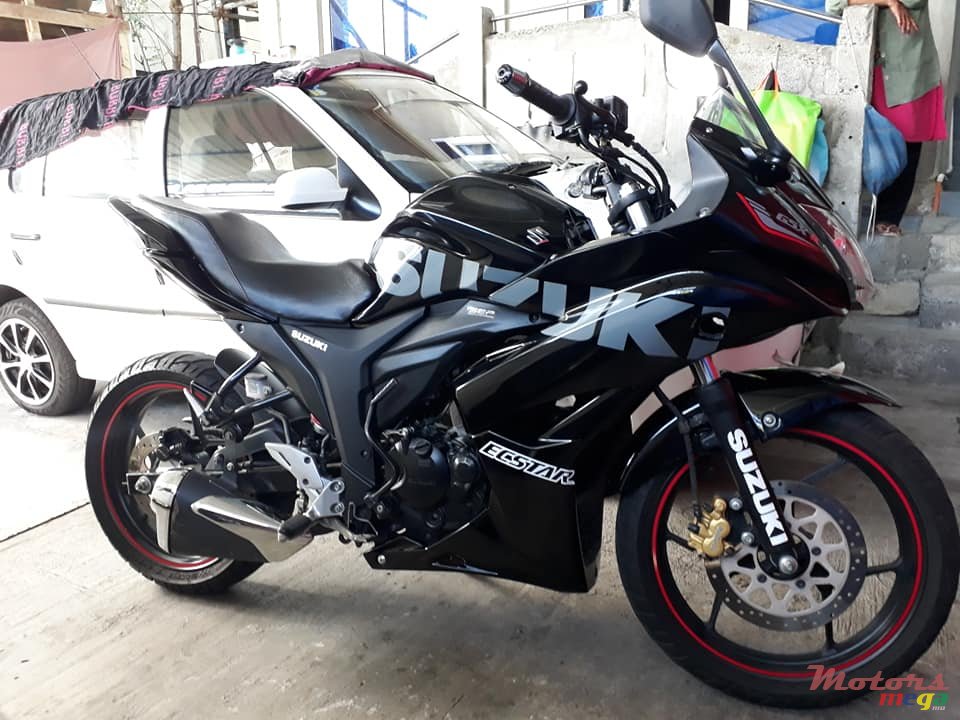 2017' Suzuki Gixxer photo #2
