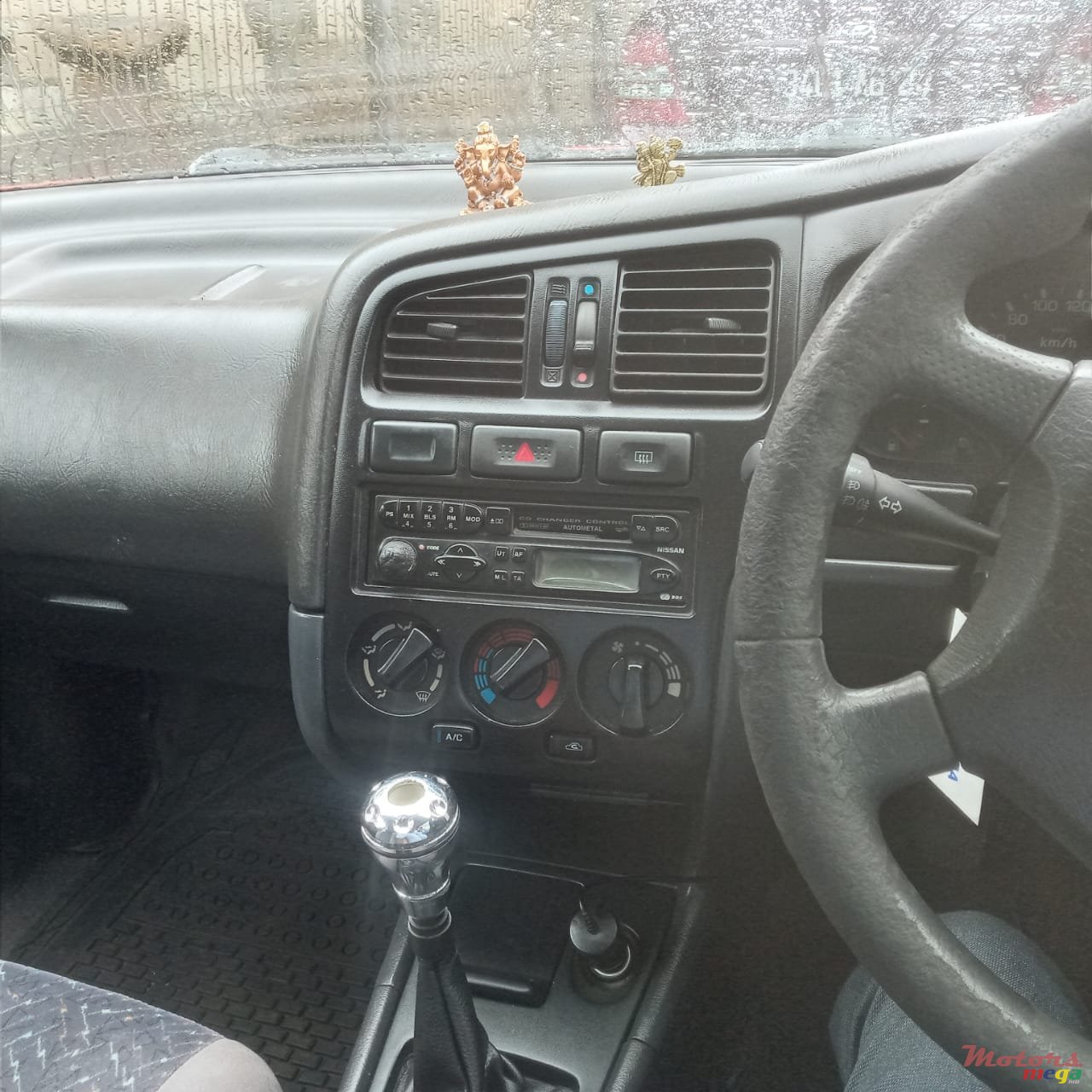 1999' Nissan Primera photo #5