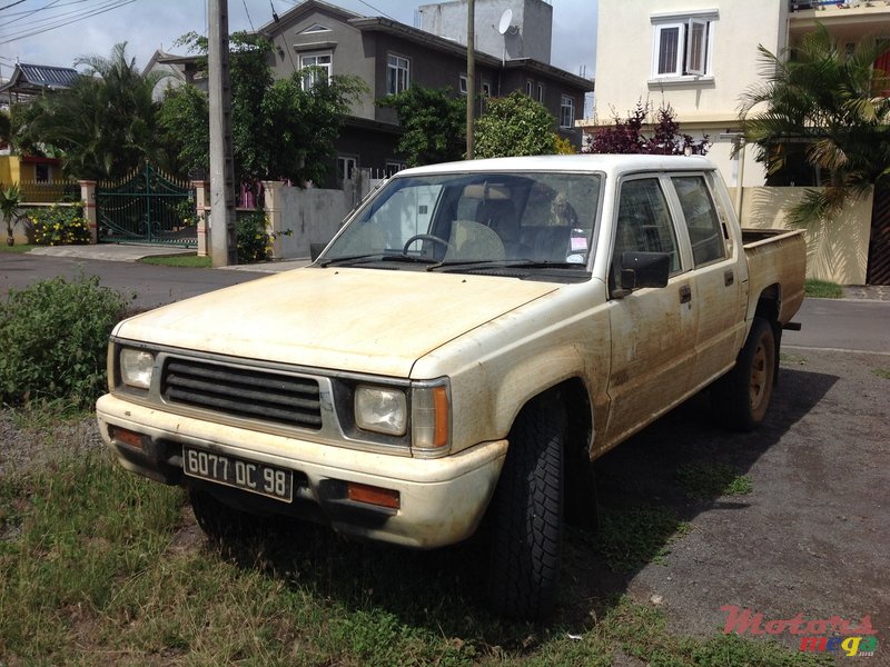 1998' Mitsubishi L 200 photo #1