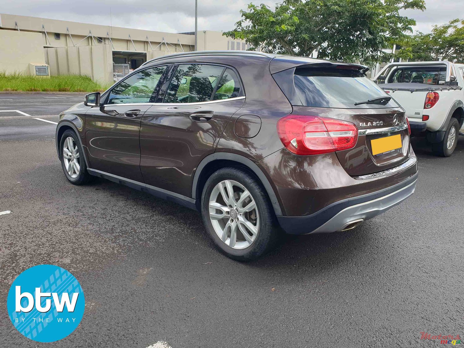 2015' Mercedes-Benz CLA 200 photo #3