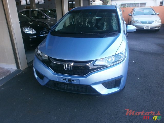 2015' Honda Fit hybrid L package photo #1