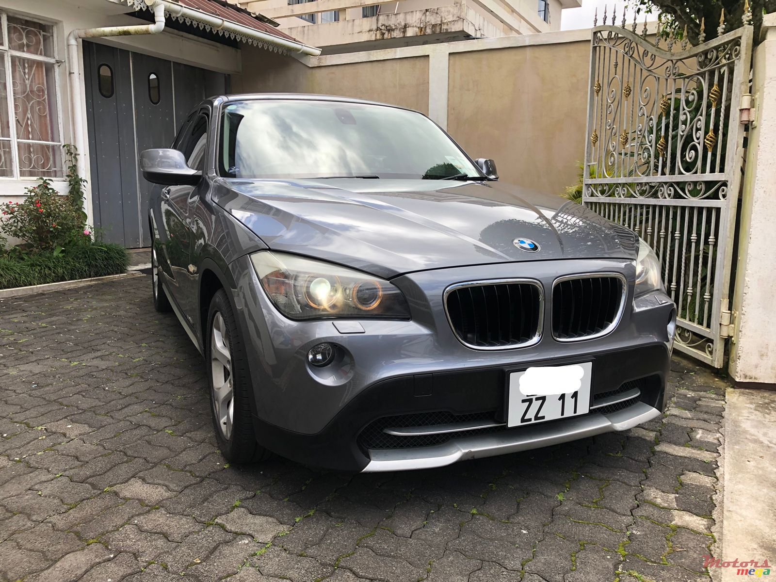 2011' BMW X1 Sdrive 18i photo #3