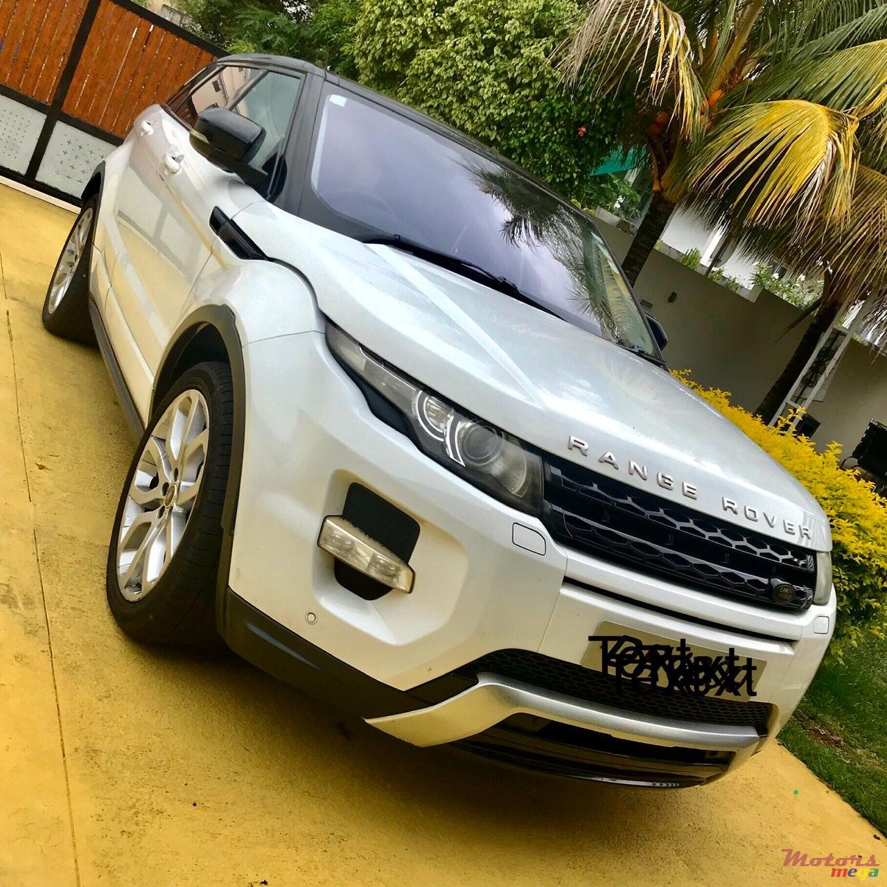 2013' Land Rover Range Rover Evoque photo #6