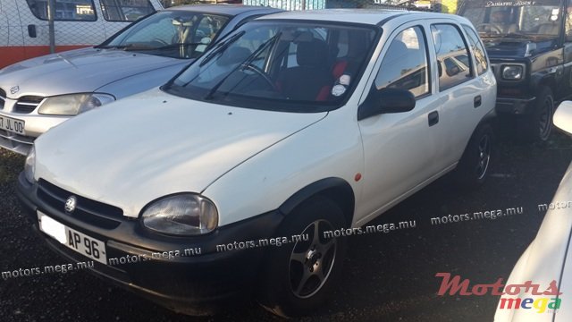 1996' Opel Corsa photo #1