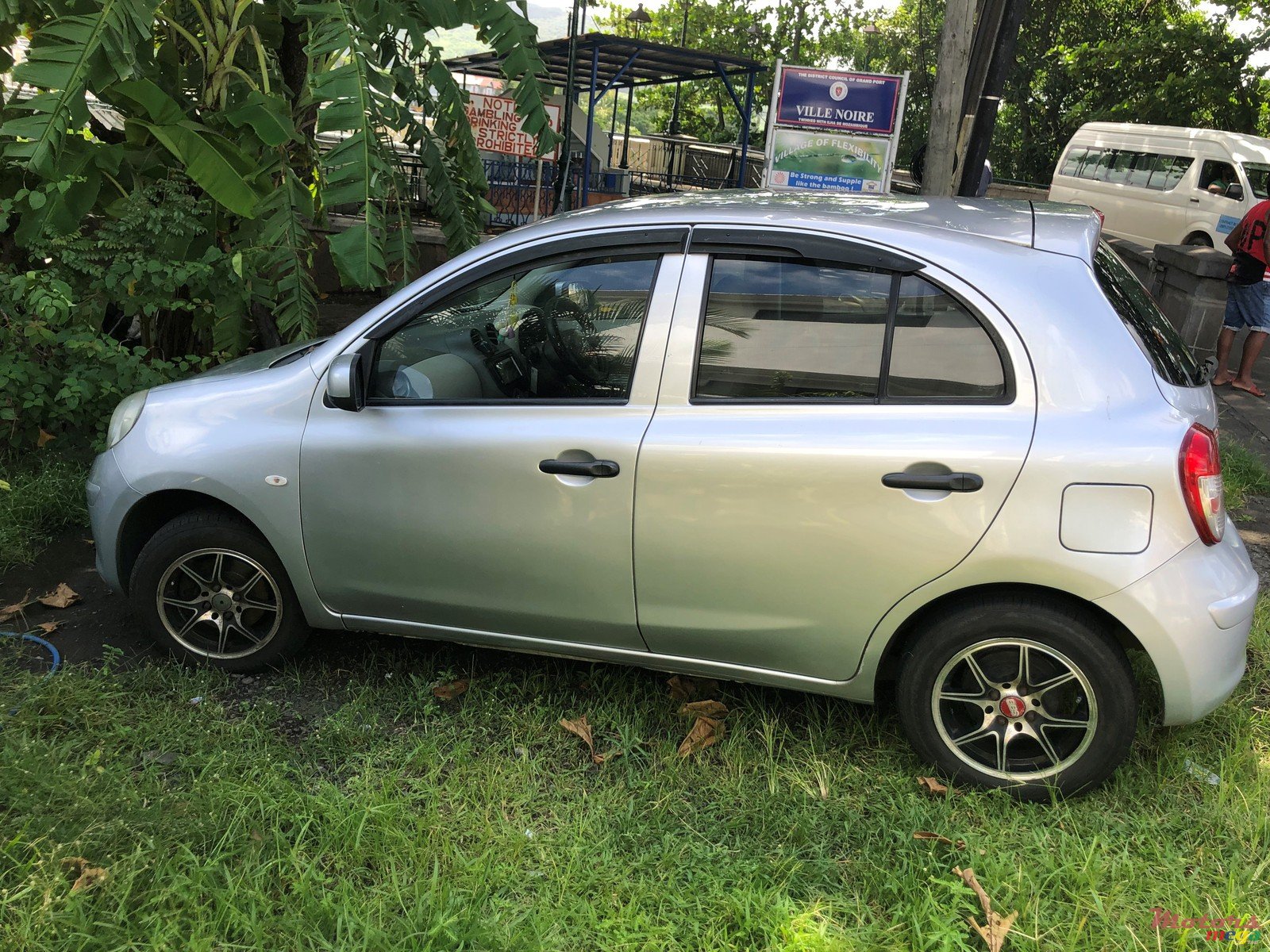 2013' Nissan Micra photo #6