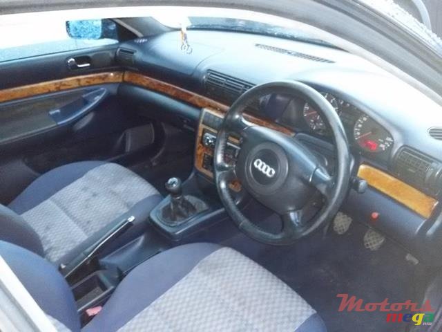 1999' Audi A4 photo #2