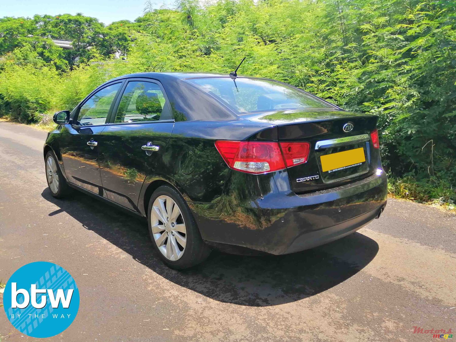 2012' Kia Cerato photo #2