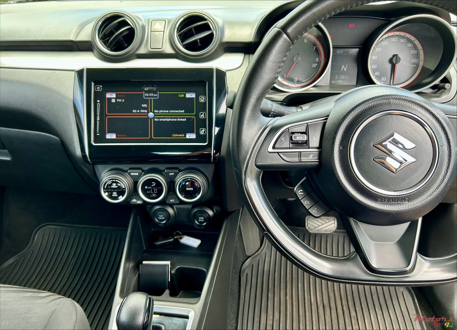 2019' Suzuki Swift GLX photo #5