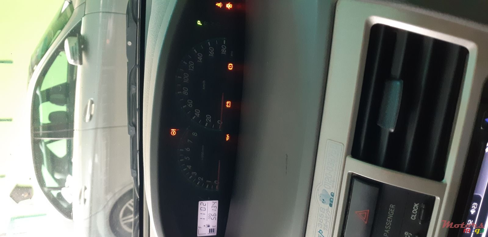 2010' Toyota Yaris photo #4