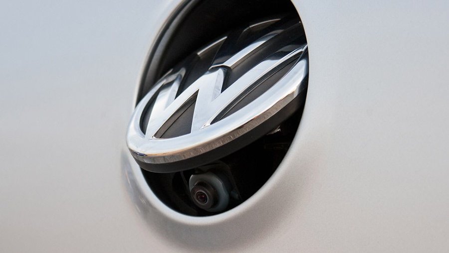 VW to Add Reversing Camera Across Passenger Lineup