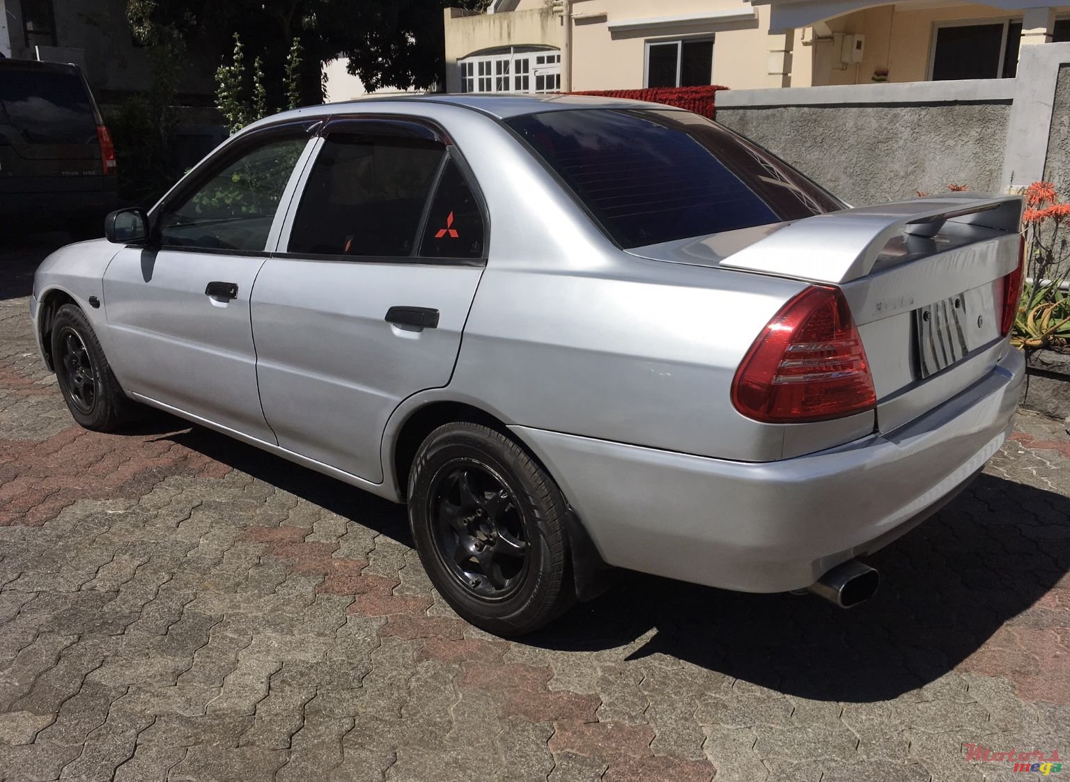 1997' Mitsubishi Lancer photo #4