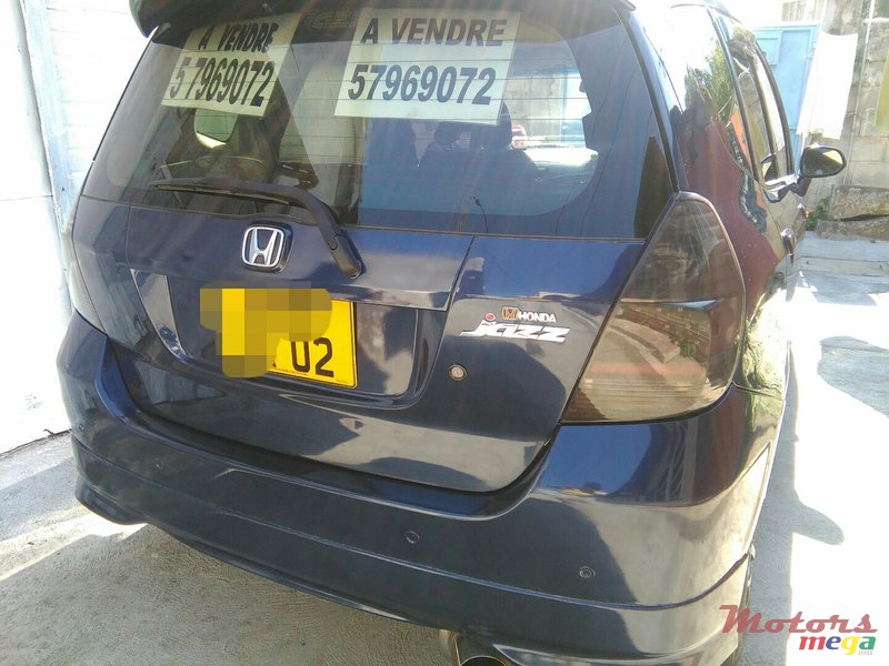 2002' Honda Jazz photo #2