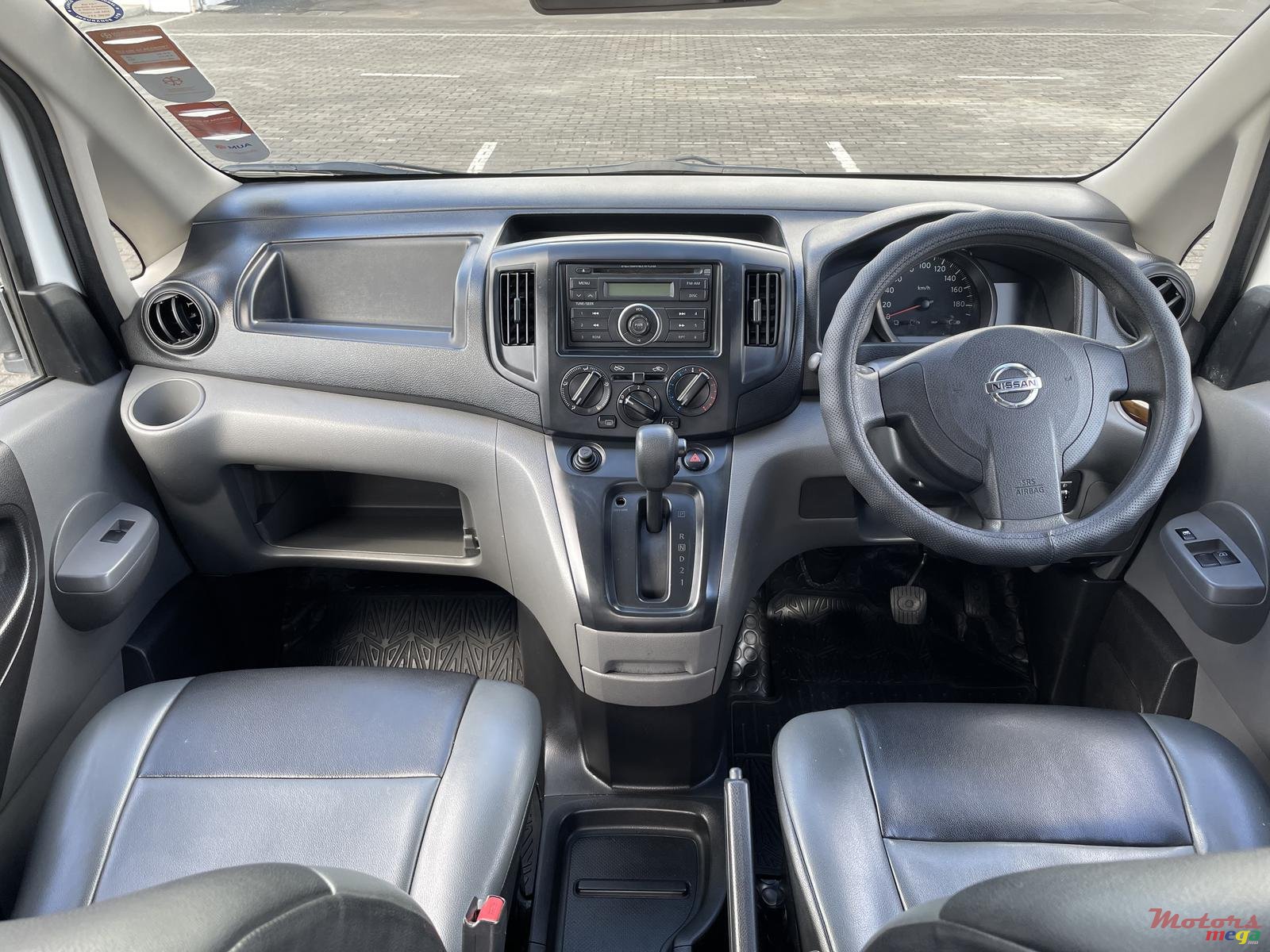 2012' Nissan NV photo #6