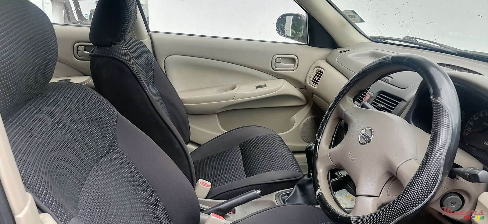 2004' Nissan photo #4