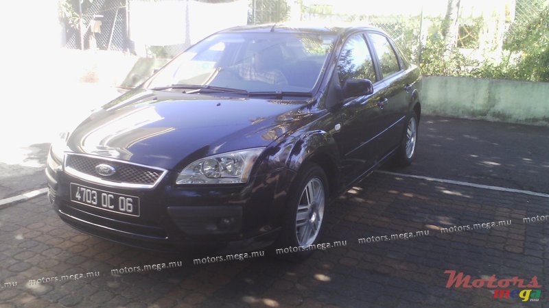 2006' Ford Focus photo #1