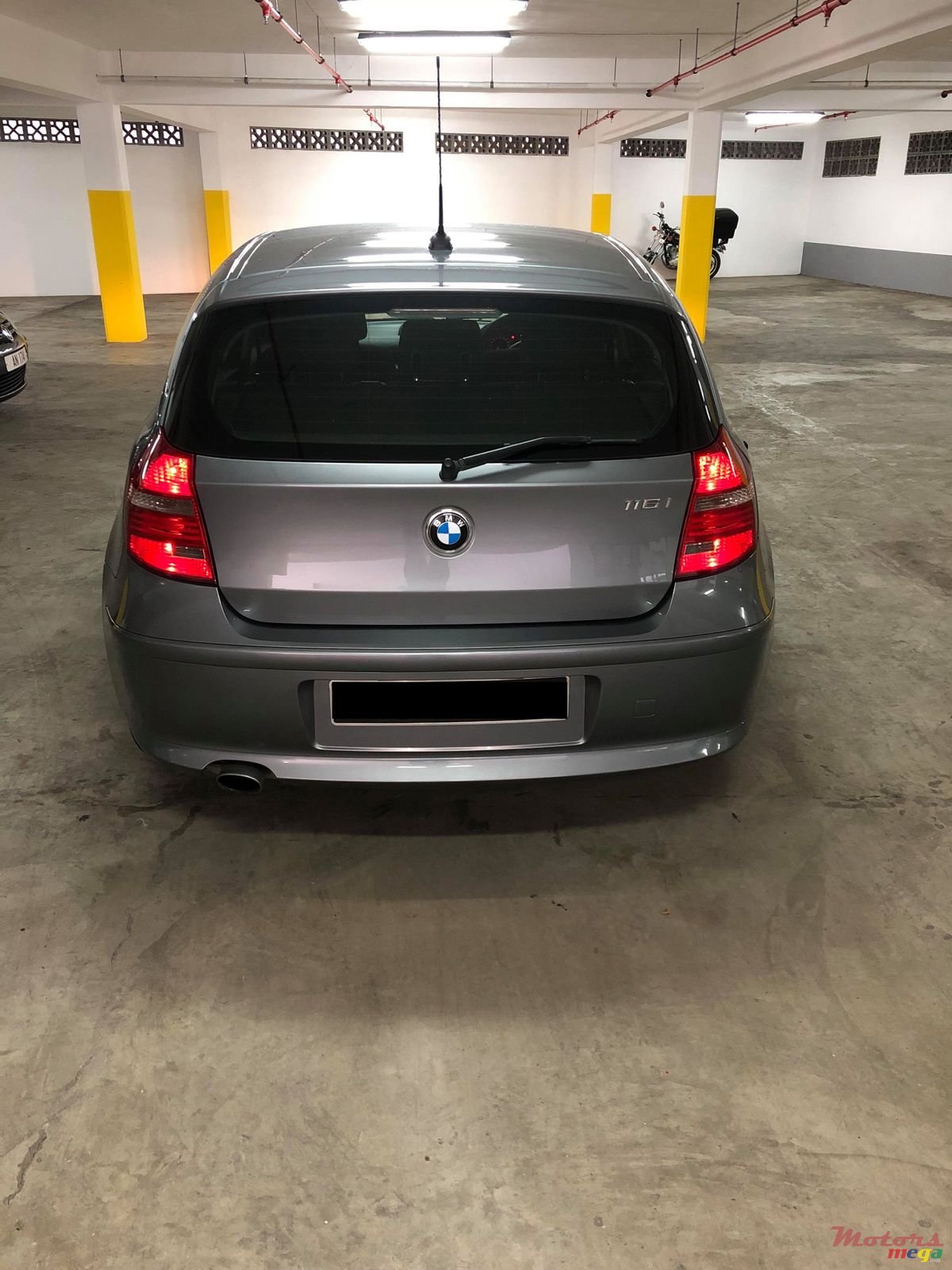 2009' BMW 116 i photo #3