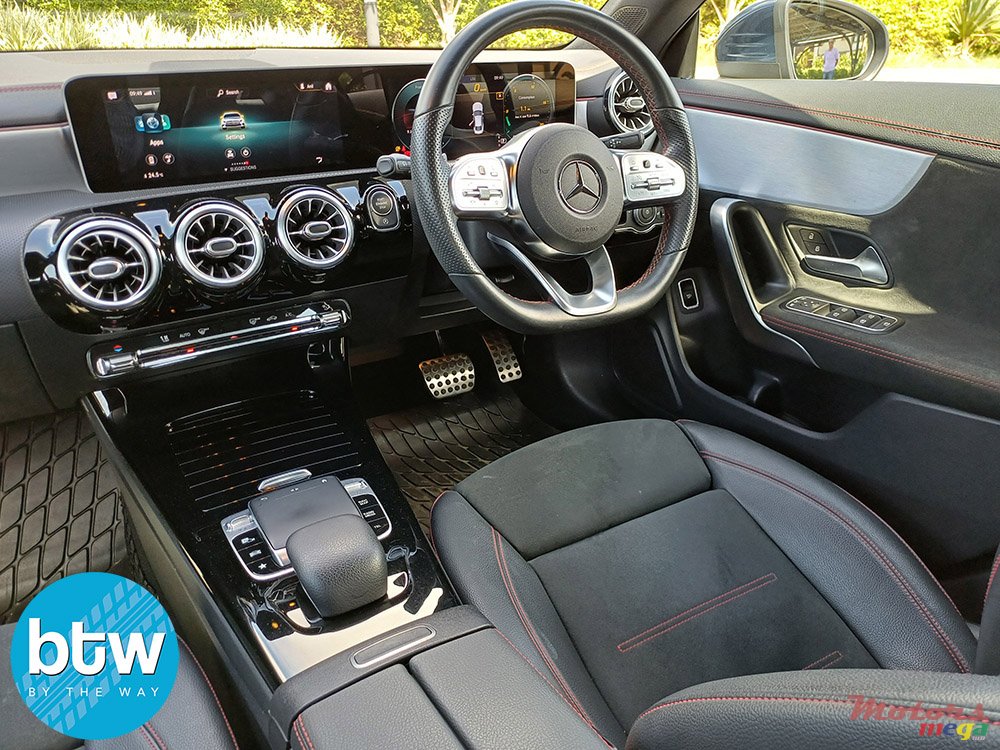 2020' Mercedes-Benz CLA 180 AMG Pack photo #7
