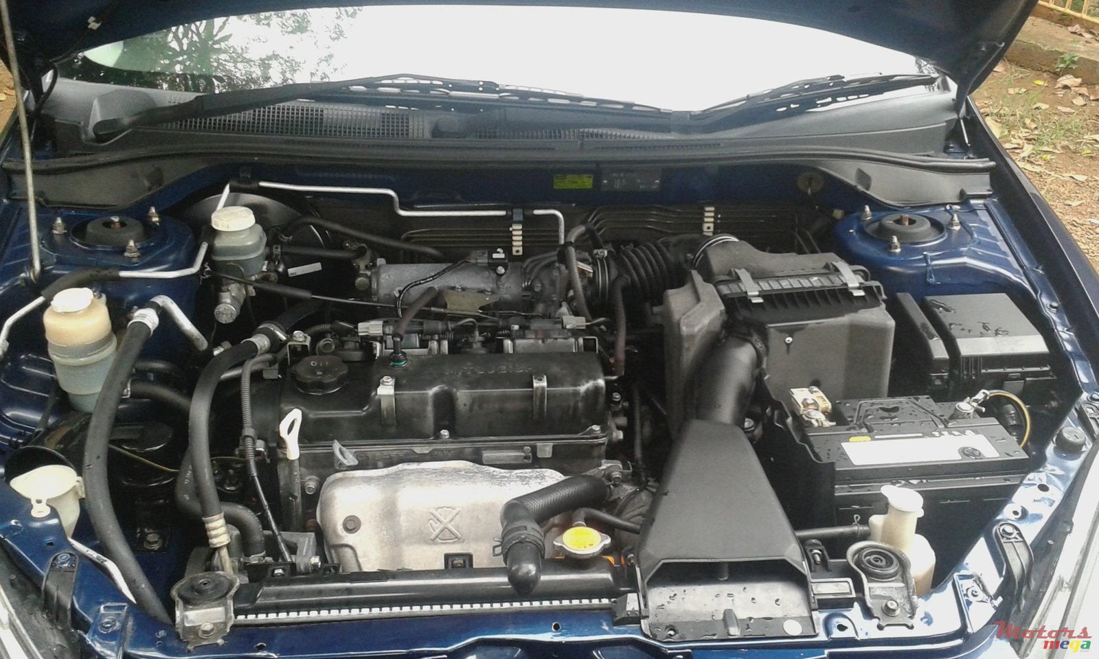 2003' Mitsubishi Lancer photo #2