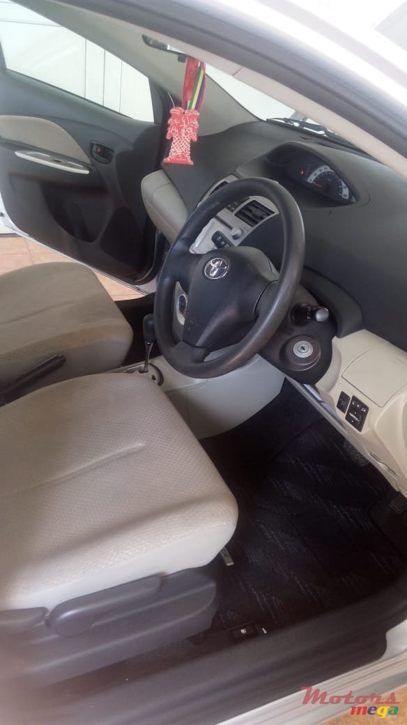 2007' Toyota photo #5